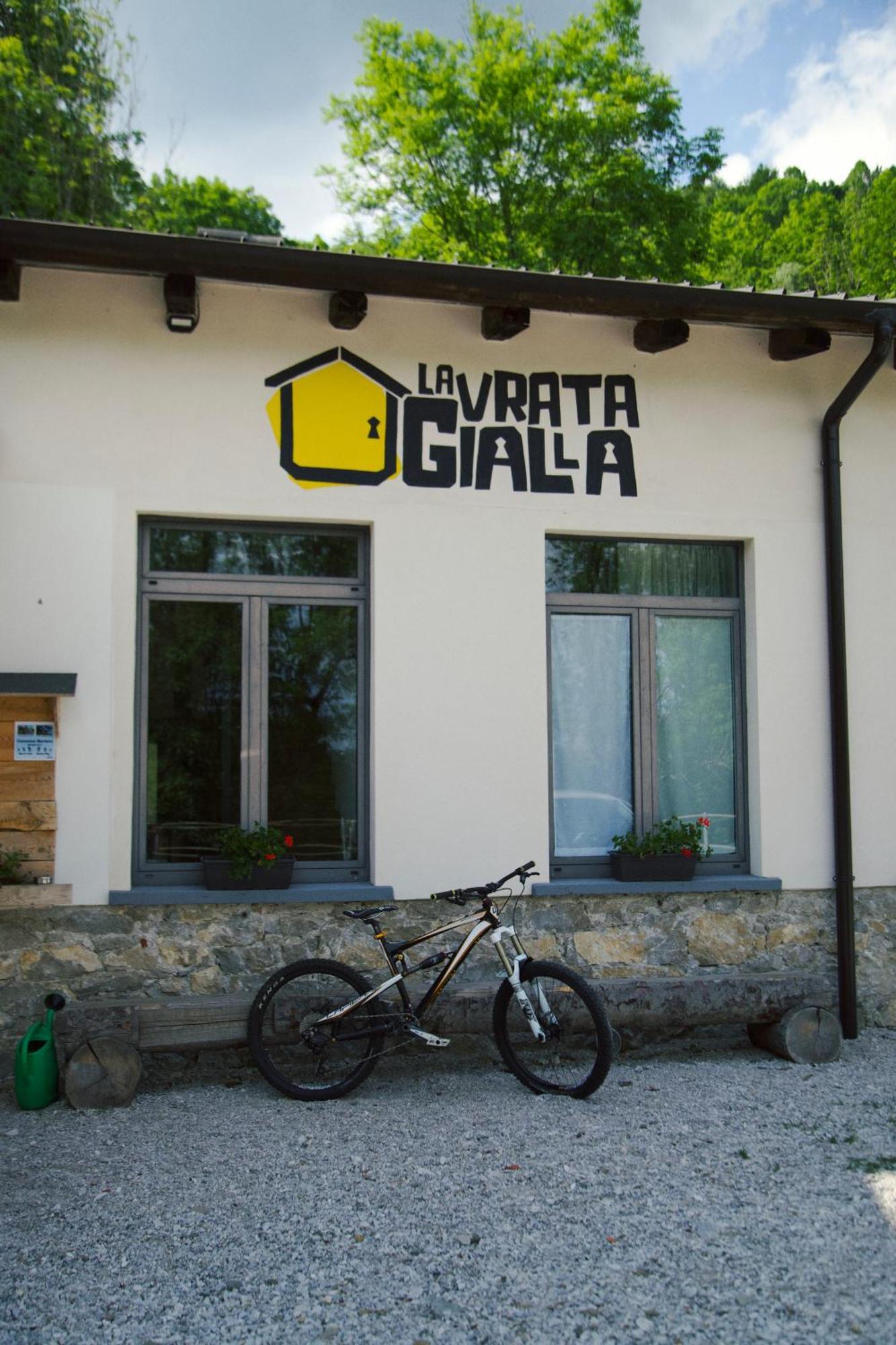 La Vrata Gialla Taipana Екстер'єр фото